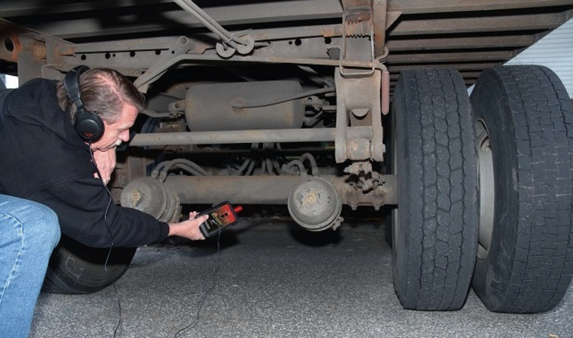 this image shows truck repair in Barrie, ON